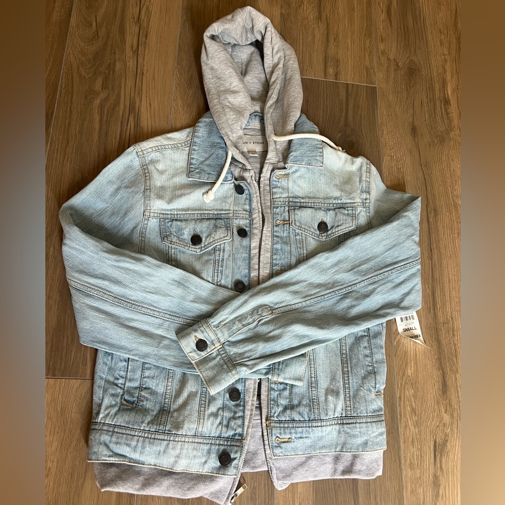 Sun + Stone Men's Trucker Hooded Denim Jacket NWT Small